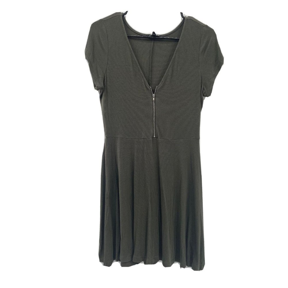 Express Dress Olive Green Sheath Dress Front Zipper Vneck Short Sleeve Dress Med